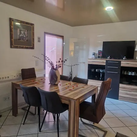 Ferienhaeuschen Like At Casa de Férias Sarstedt